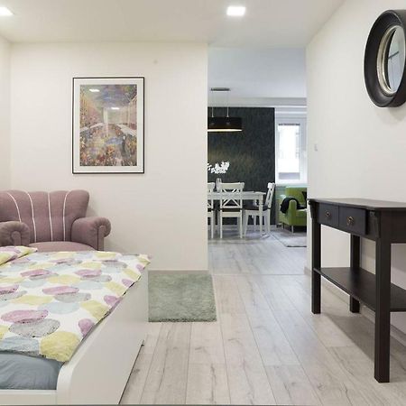 Casa Verde Apartment บราติสลาวา ภายนอก รูปภาพ